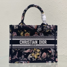 Dior Shopping Bags